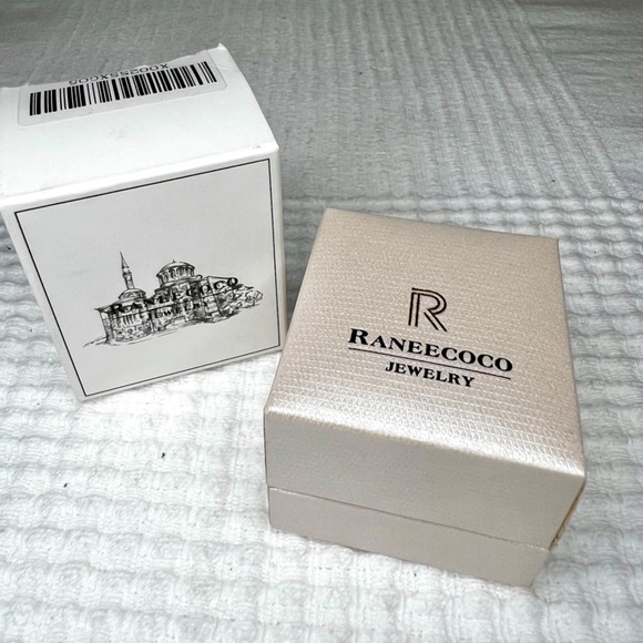 Raneecoco, Stunning Flame, Radiant Cut Stud Earrings - Picture 7 of 12